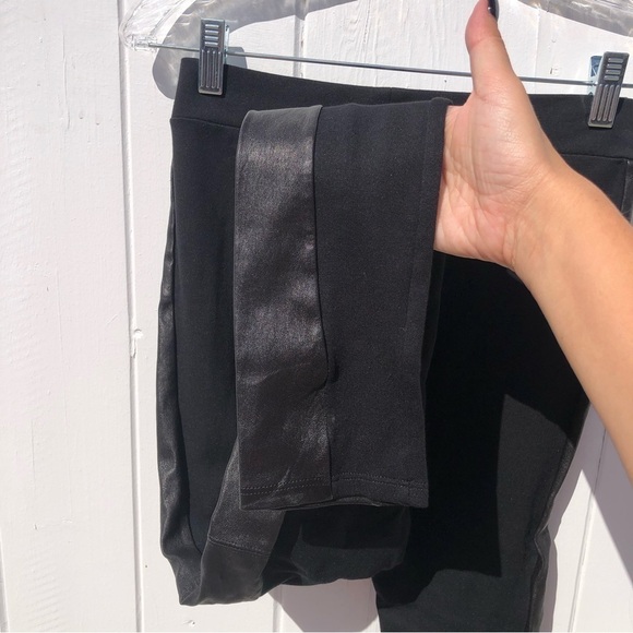 Alice + Olivia Pull On Leggings With Leather Panel Side Detail - Picture 3 of 7